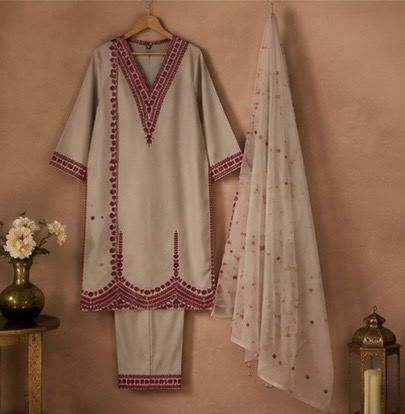 Elegant Embroidered Straight-Cut Kurta Pant Set with Dupatta